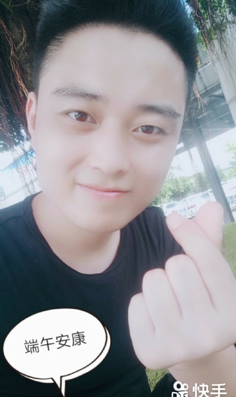 温暖的陈公子的第一张照片--烟台相亲服务中心