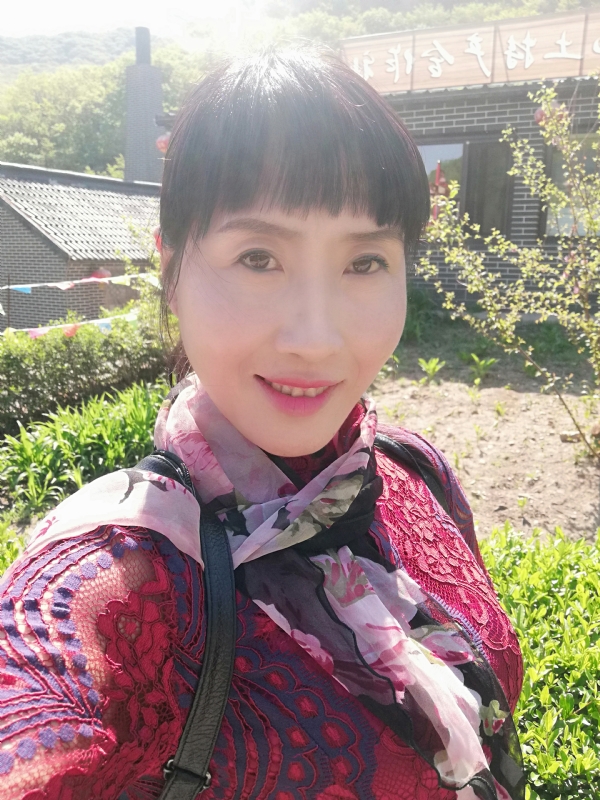 艳阳高照的第一张照片--烟台相亲服务中心