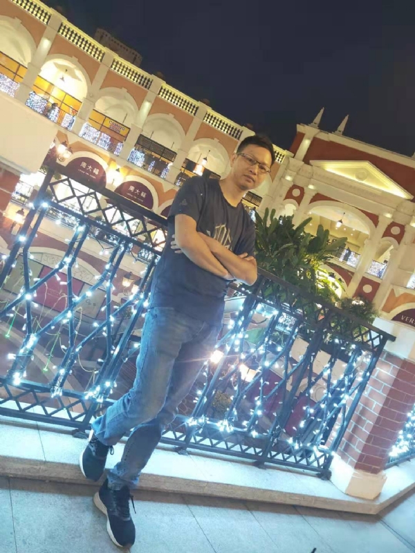 落单恋人的第一张照片--烟台相亲服务中心