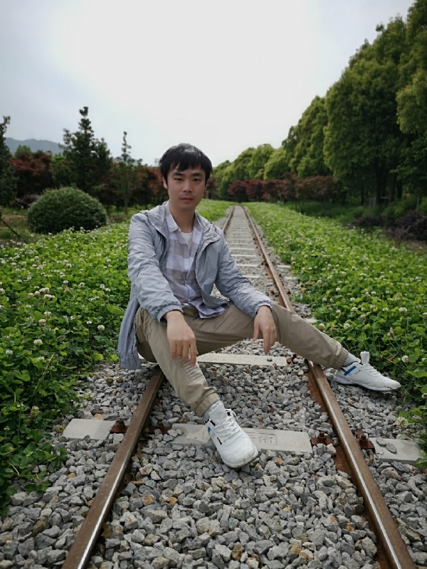 HCL的第一张照片--烟台相亲服务中心