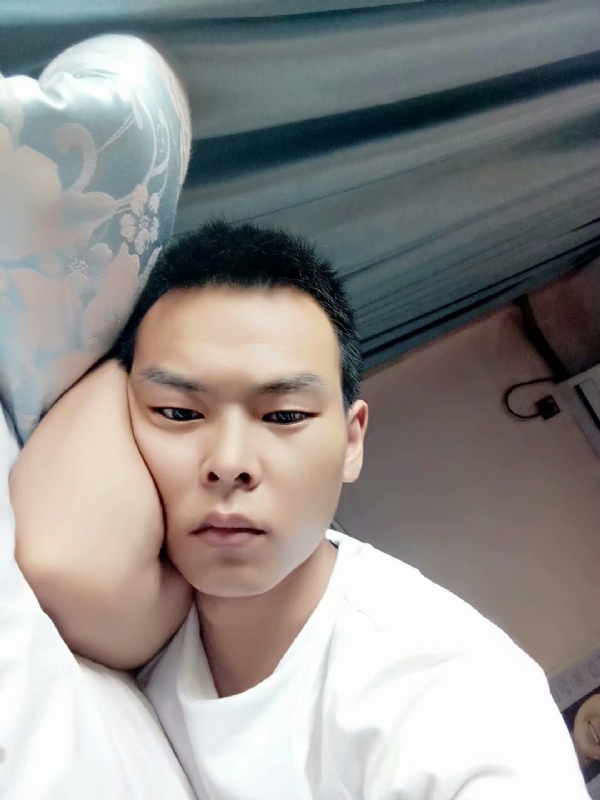 琪子心的第一张照片--烟台相亲服务中心