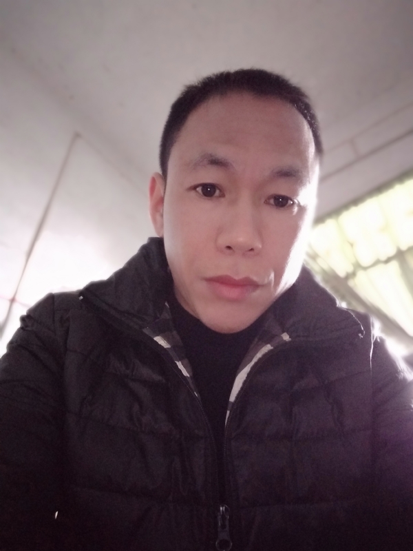 相信真爱的第一张照片--烟台相亲服务中心