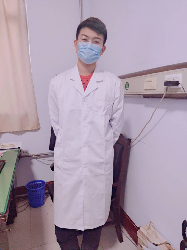 Leslie的第一张照片--烟台相亲服务中心