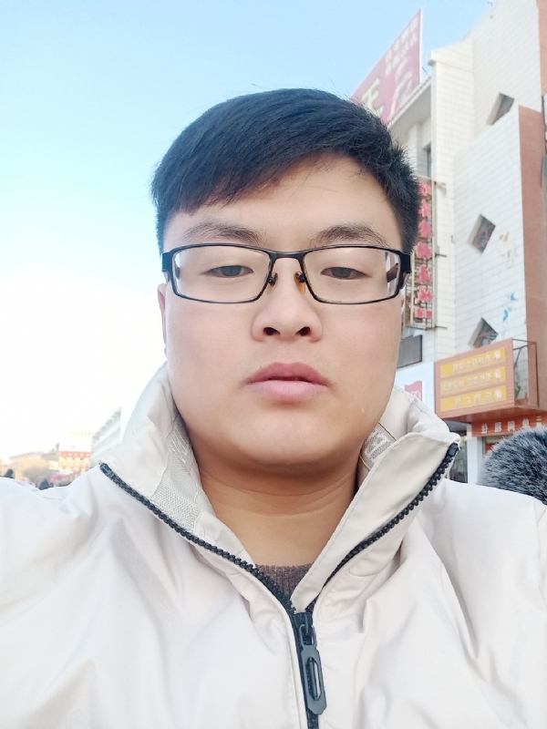 执子之手与子偕老的第一张照片--烟台相亲服务中心