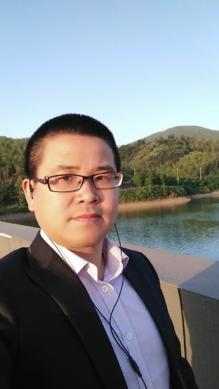 顾律师的第三张照片--烟台相亲服务中心