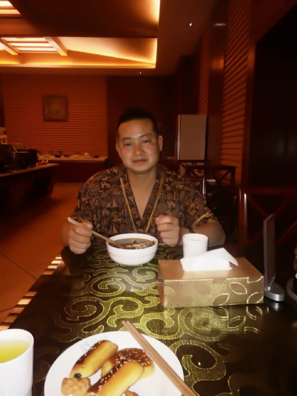 会飞的鱼的第一张照片--烟台相亲服务中心