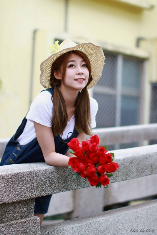 阳光朵朵的第一张照片--烟台相亲服务中心