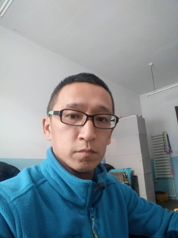 晓峰的第三张照片--烟台相亲服务中心