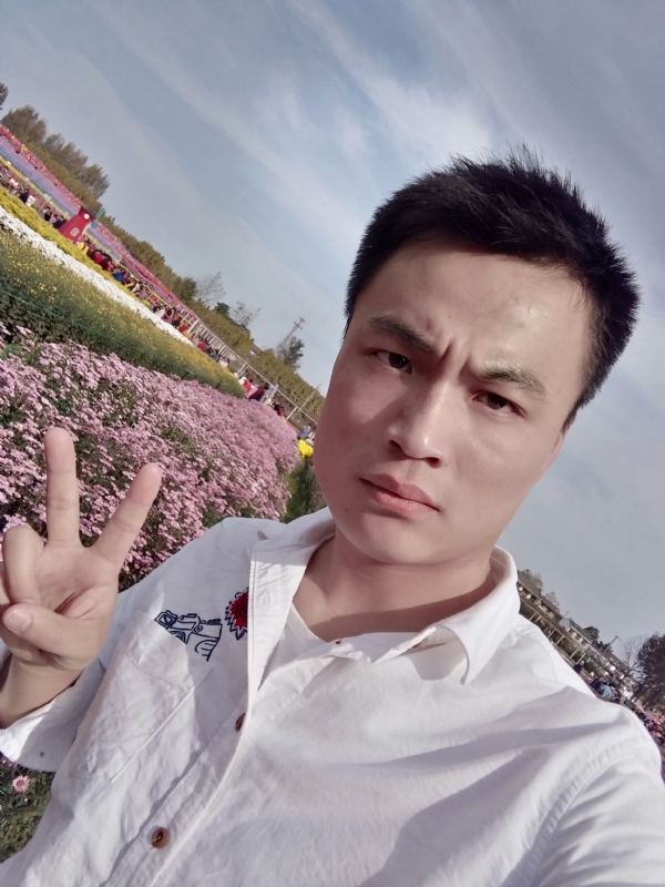 心碎无痕的第二张照片--烟台相亲服务中心