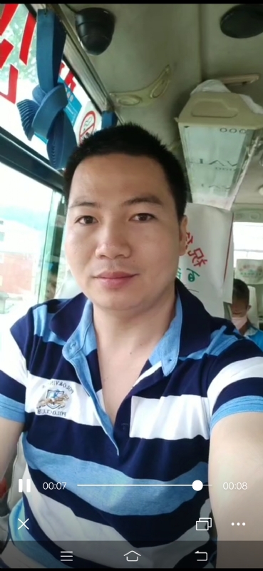 恋人未满的第一张照片--烟台相亲服务中心