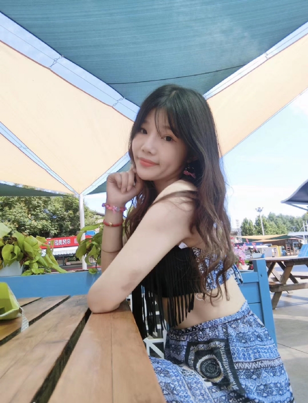 诗雨的第一张照片--烟台相亲服务中心