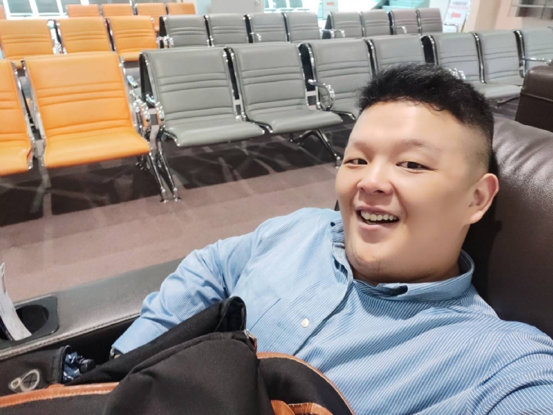 hu的第三张照片--烟台相亲服务中心