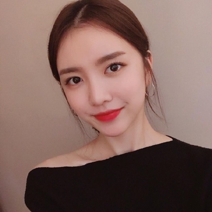 唐馨儿的第一张照片--烟台相亲服务中心