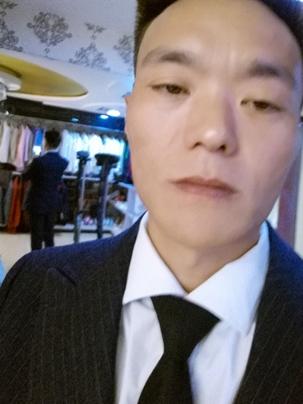 醉酒的蝴蝶的第二张照片--烟台相亲服务中心