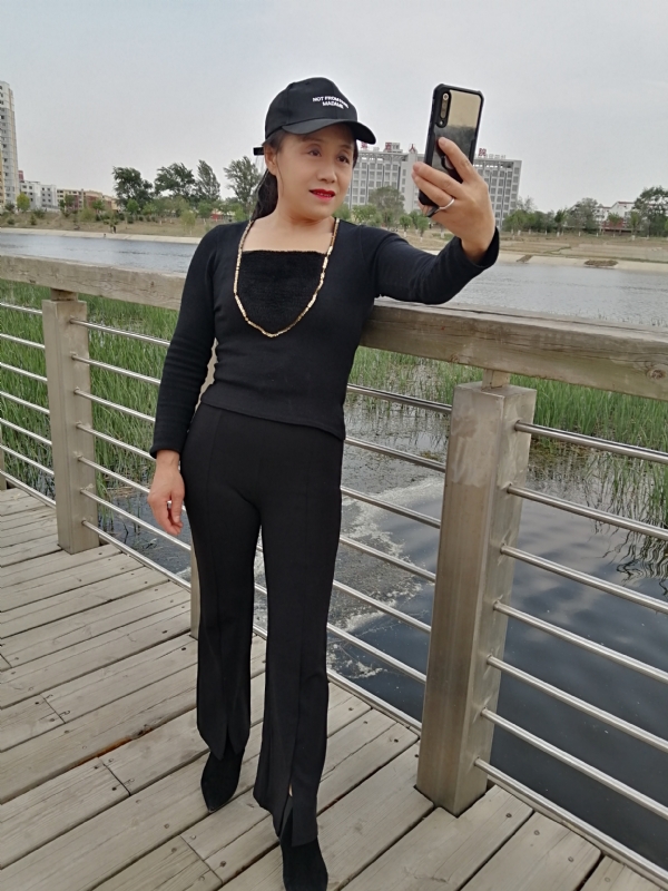 阳光你好的第四张照片--烟台相亲服务中心