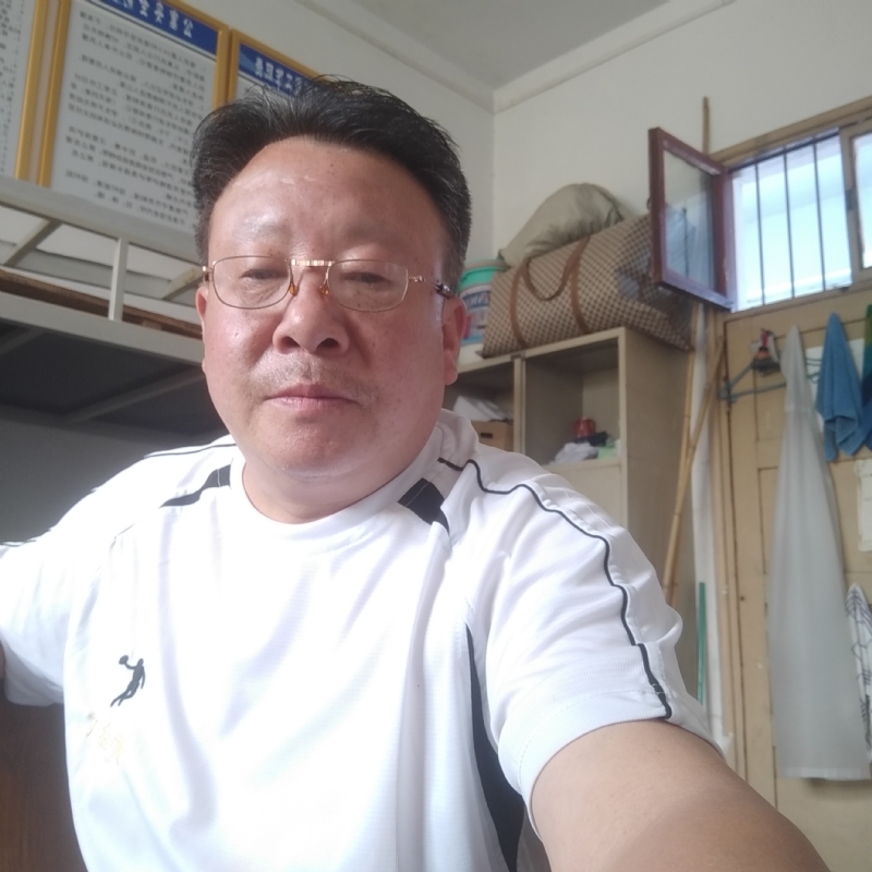 咣次次的第一张照片--烟台相亲服务中心