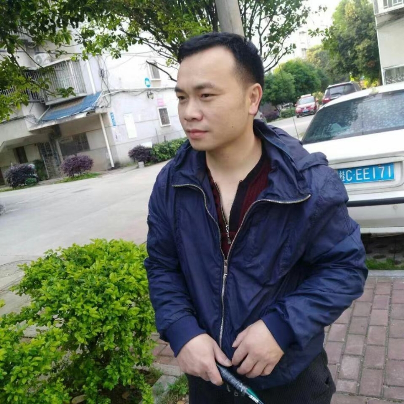 灰色足迹的第一张照片--烟台相亲服务中心