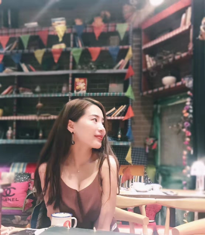 zoe的第一张照片--烟台相亲服务中心