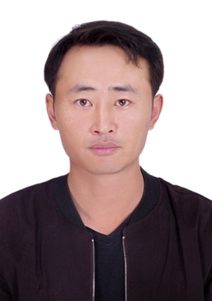 淡漠痕的第二张照片--烟台相亲服务中心