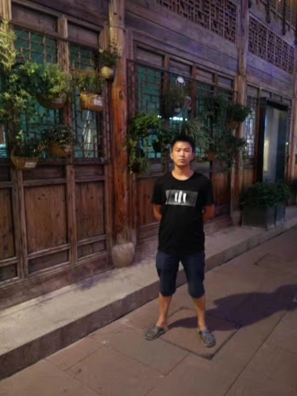 回忆的第一张照片--烟台相亲服务中心