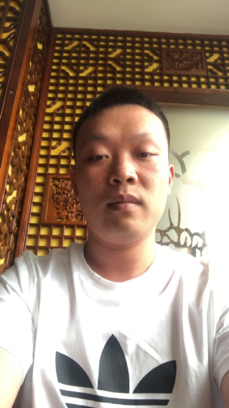 唐子龙的第二张照片--烟台相亲服务中心