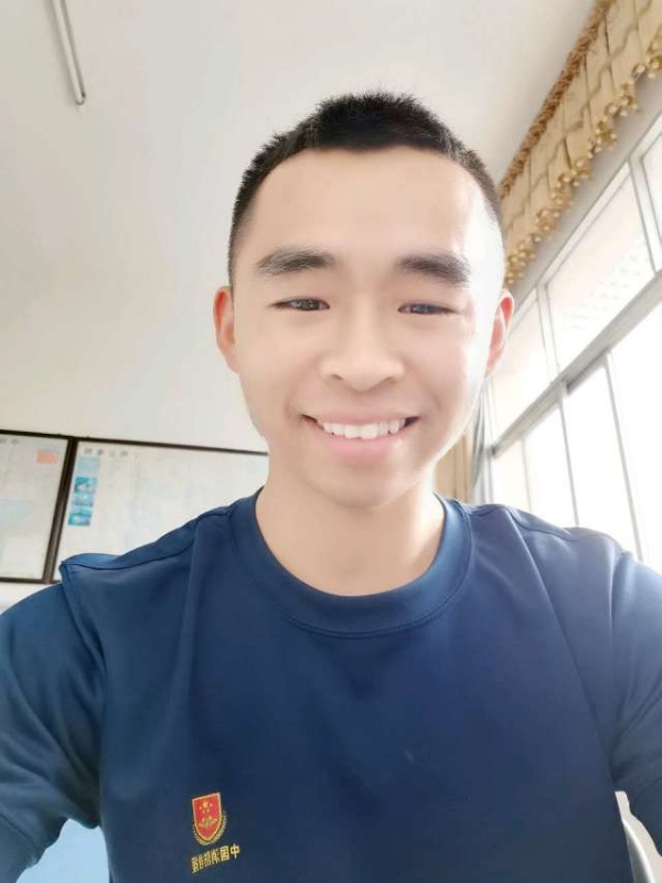 超超的第二张照片--烟台相亲服务中心