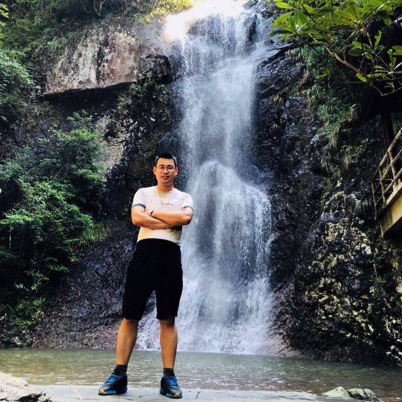 宁静致远的第一张照片--烟台相亲服务中心