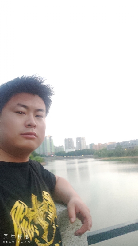 小海的第二张照片--烟台相亲服务中心