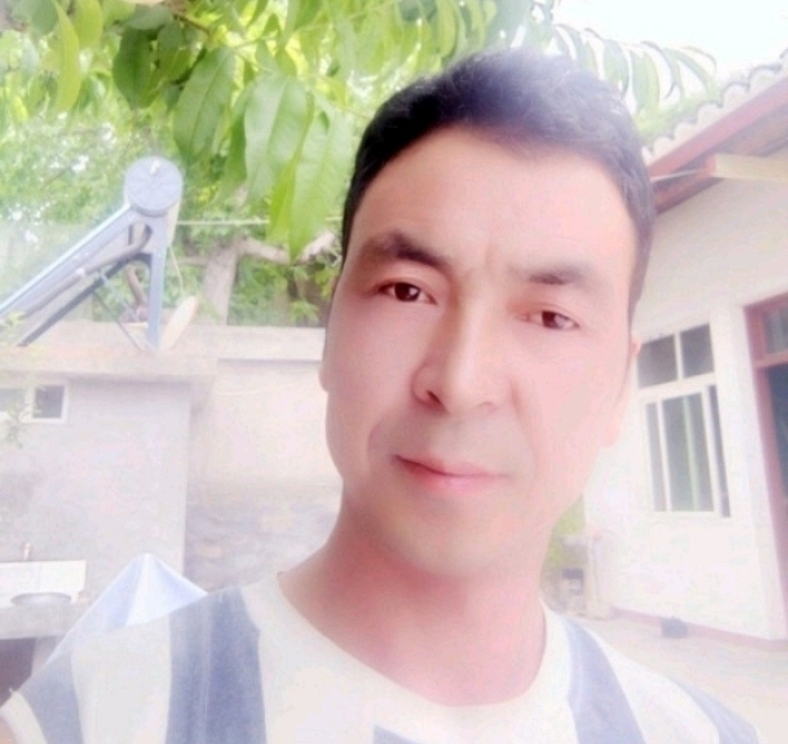 缘分的第一张照片--烟台相亲服务中心