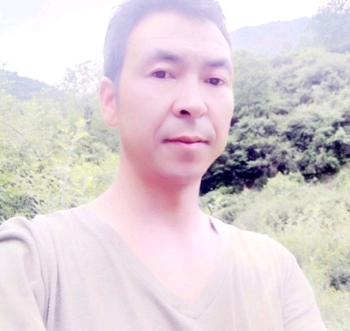 缘分的第三张照片--烟台相亲服务中心