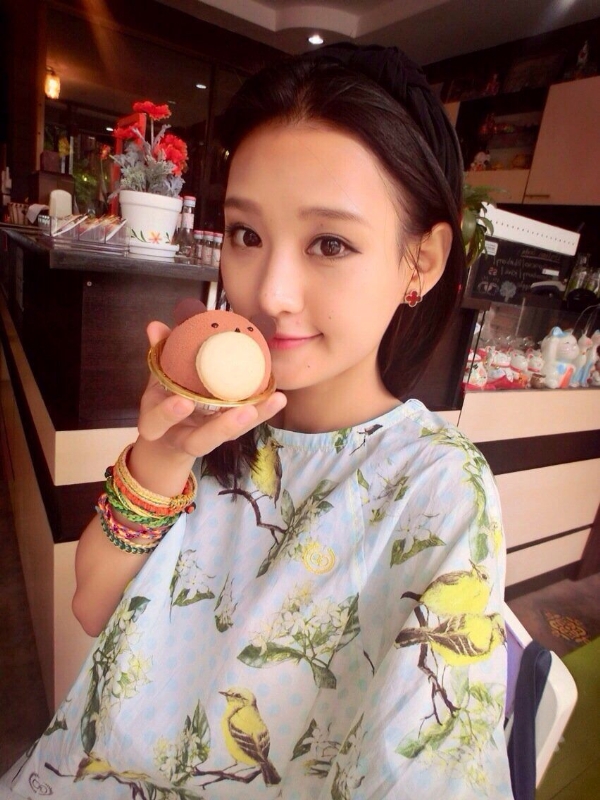 糖糖很优雅的第一张照片--烟台相亲服务中心