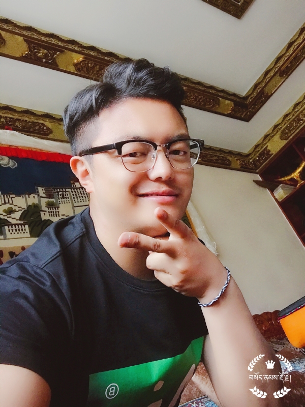 橙男的第四张照片--烟台相亲服务中心