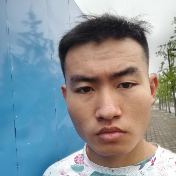 爱一个哦的第一张照片--烟台相亲服务中心