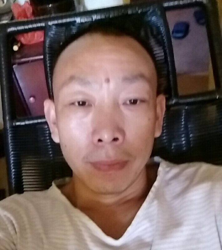 寻爱的第一张照片--烟台相亲服务中心