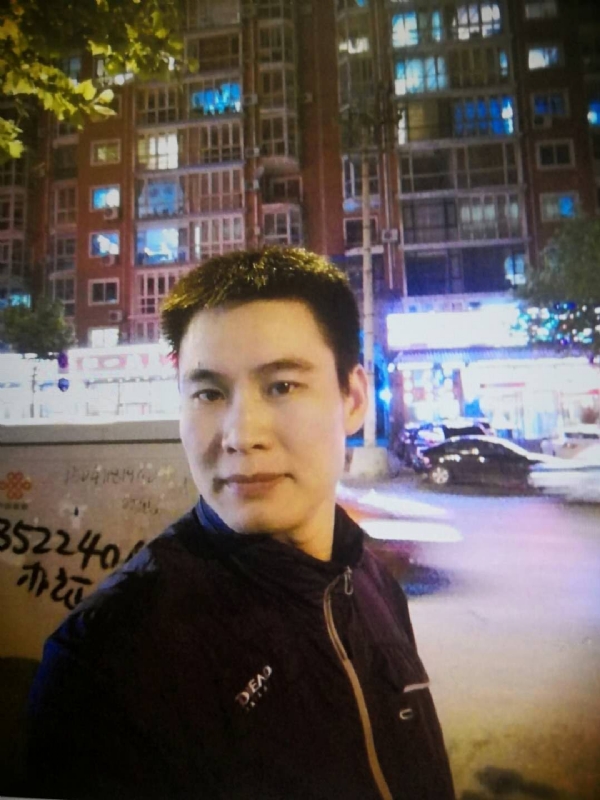 阳光灿烂的第三张照片--烟台相亲服务中心