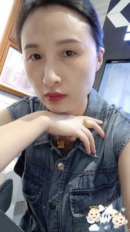 桃子的第三张照片--烟台相亲服务中心