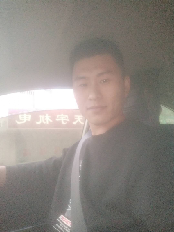 老鼠爱上猫的第一张照片--烟台相亲服务中心