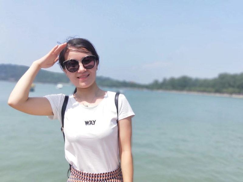 英子的第一张照片--烟台相亲服务中心