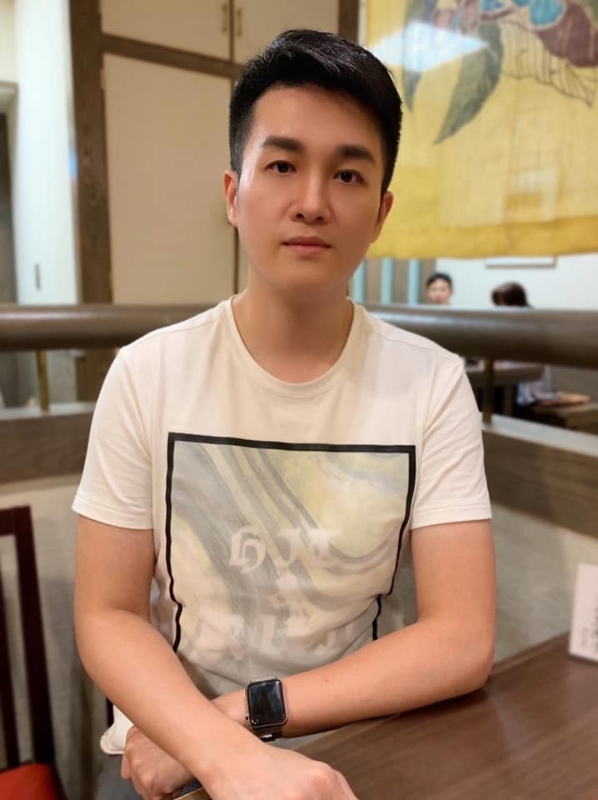 岁月流逝的第二张照片--烟台相亲服务中心