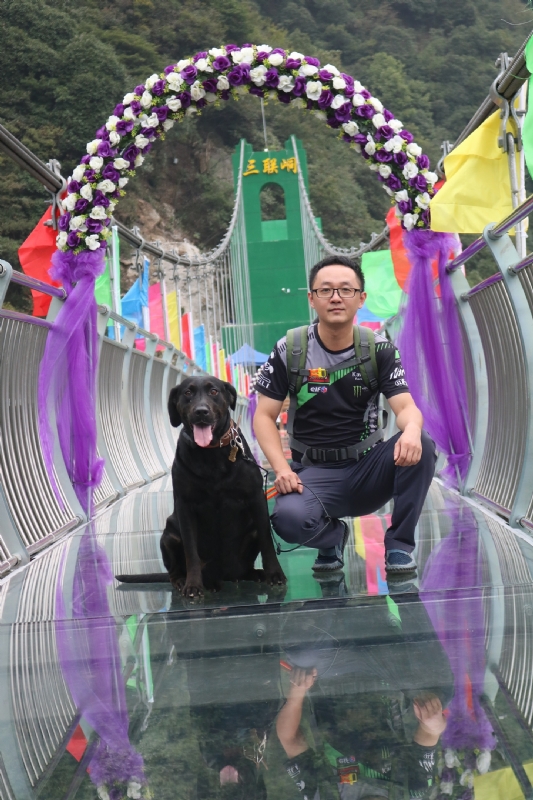 离人的第一张照片--烟台相亲服务中心