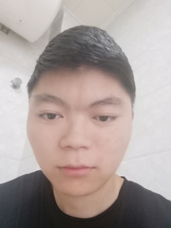 秦洋的第二张照片--烟台相亲服务中心