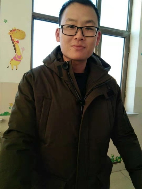 品上男人的第一张照片--烟台相亲服务中心