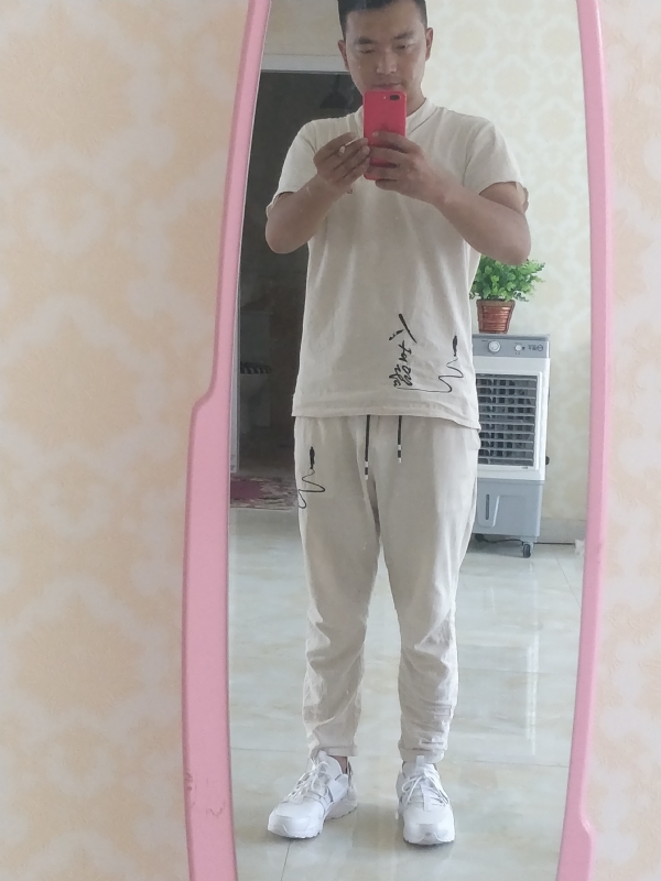 一天一根烟的第一张照片--烟台相亲服务中心