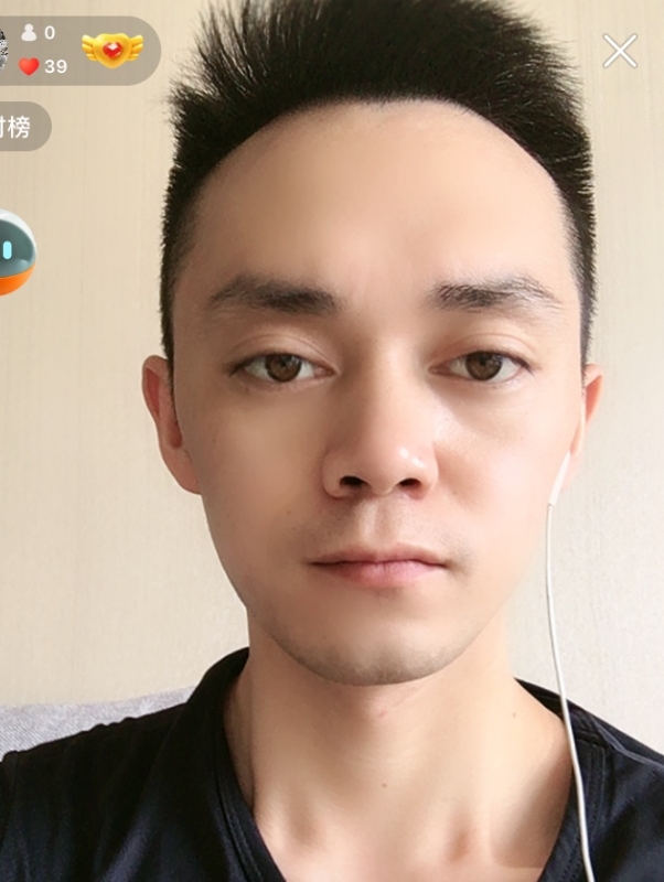 游爽的第一张照片--烟台相亲服务中心