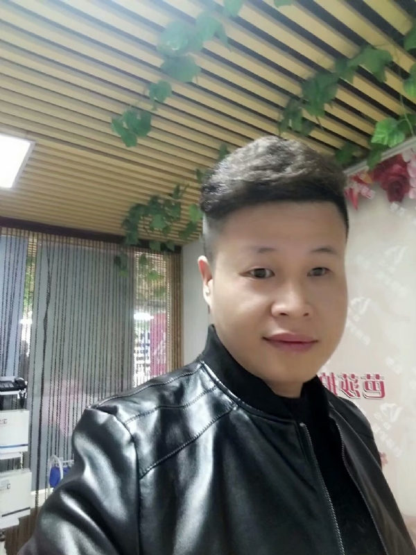 萧郎的第一张照片--烟台相亲服务中心