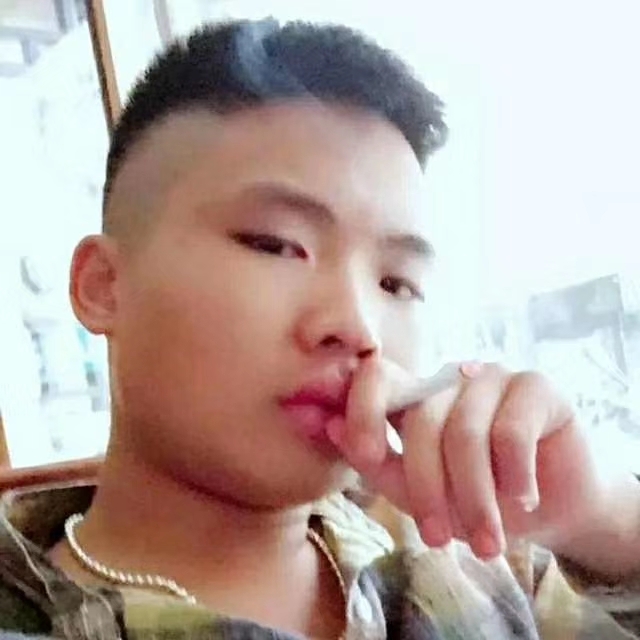 比比曾_的第一张照片--烟台相亲服务中心