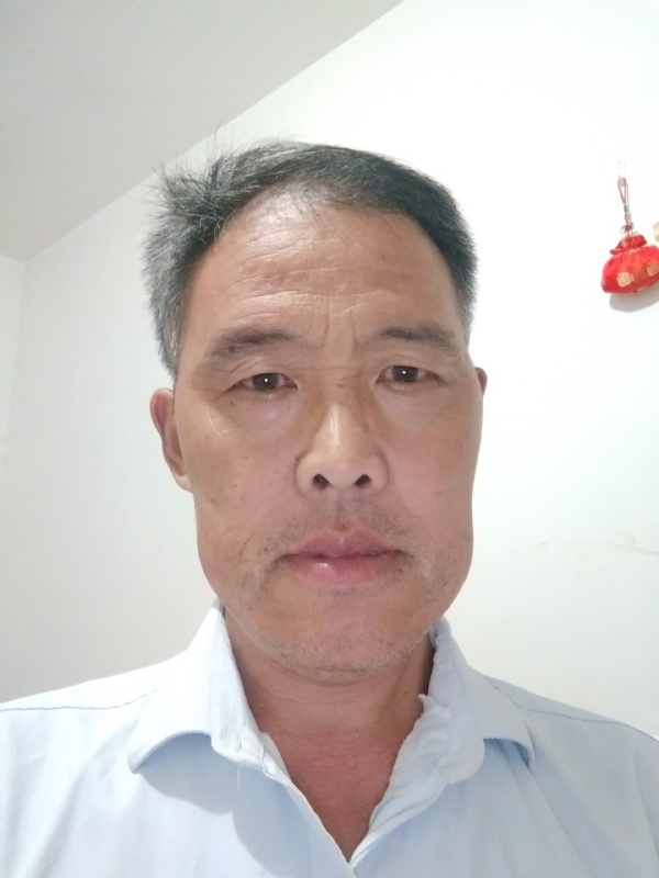 邹学辉的第三张照片--烟台相亲服务中心