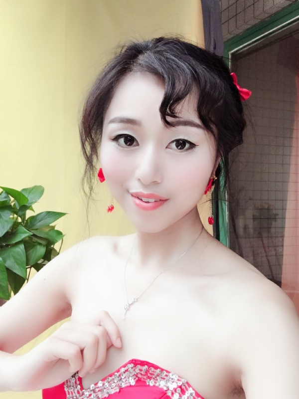 薇薇的第一张照片--烟台相亲服务中心