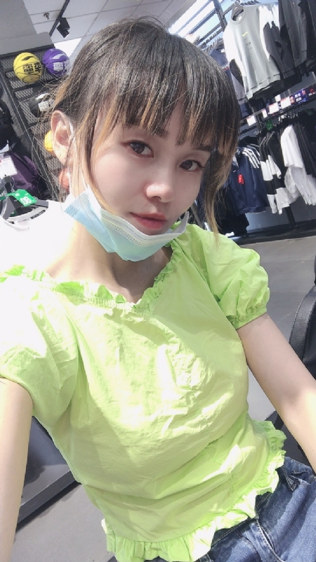 婀娜袅袅的第一张照片--烟台相亲服务中心