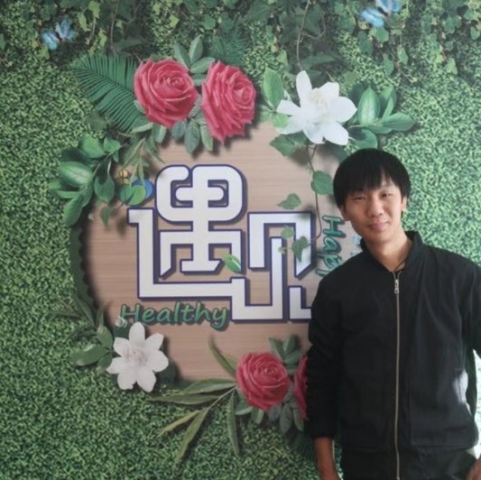 影视人~混爷张的第一张照片--烟台相亲服务中心